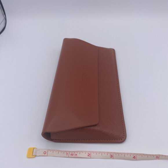 Missoni Sunglasses Case, Brown Chevron Embossed Leather, Black Cleaning Cloth - Picture 6 of 11